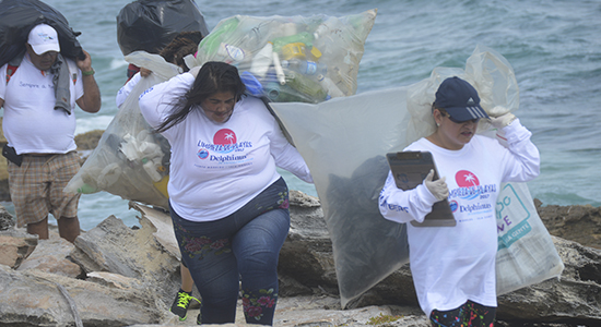 221 voluntarios suman a las jornadas de limpieza de Delphinus para ...