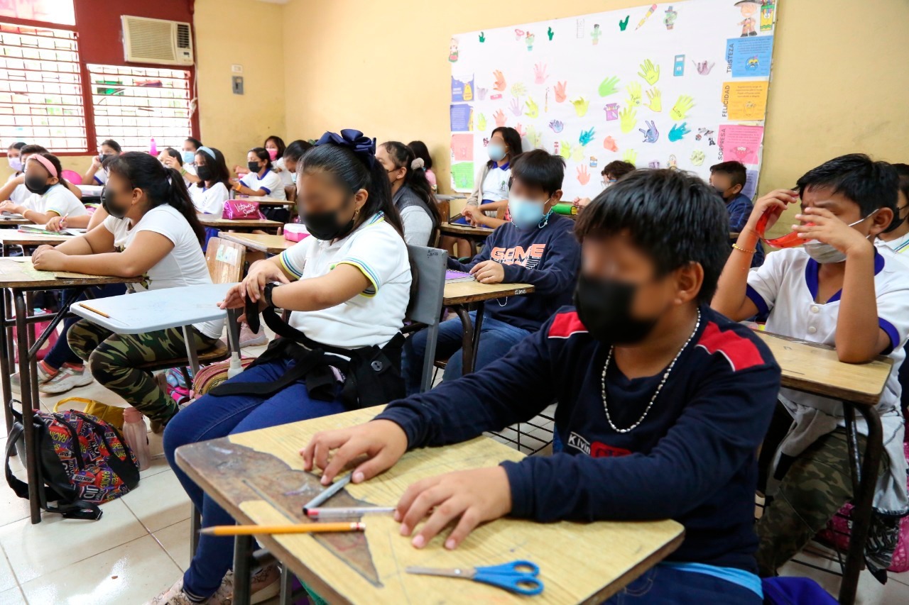 Regresan a clases 349 mil 168 estudiantes de educación básica en Q. Roo ...
