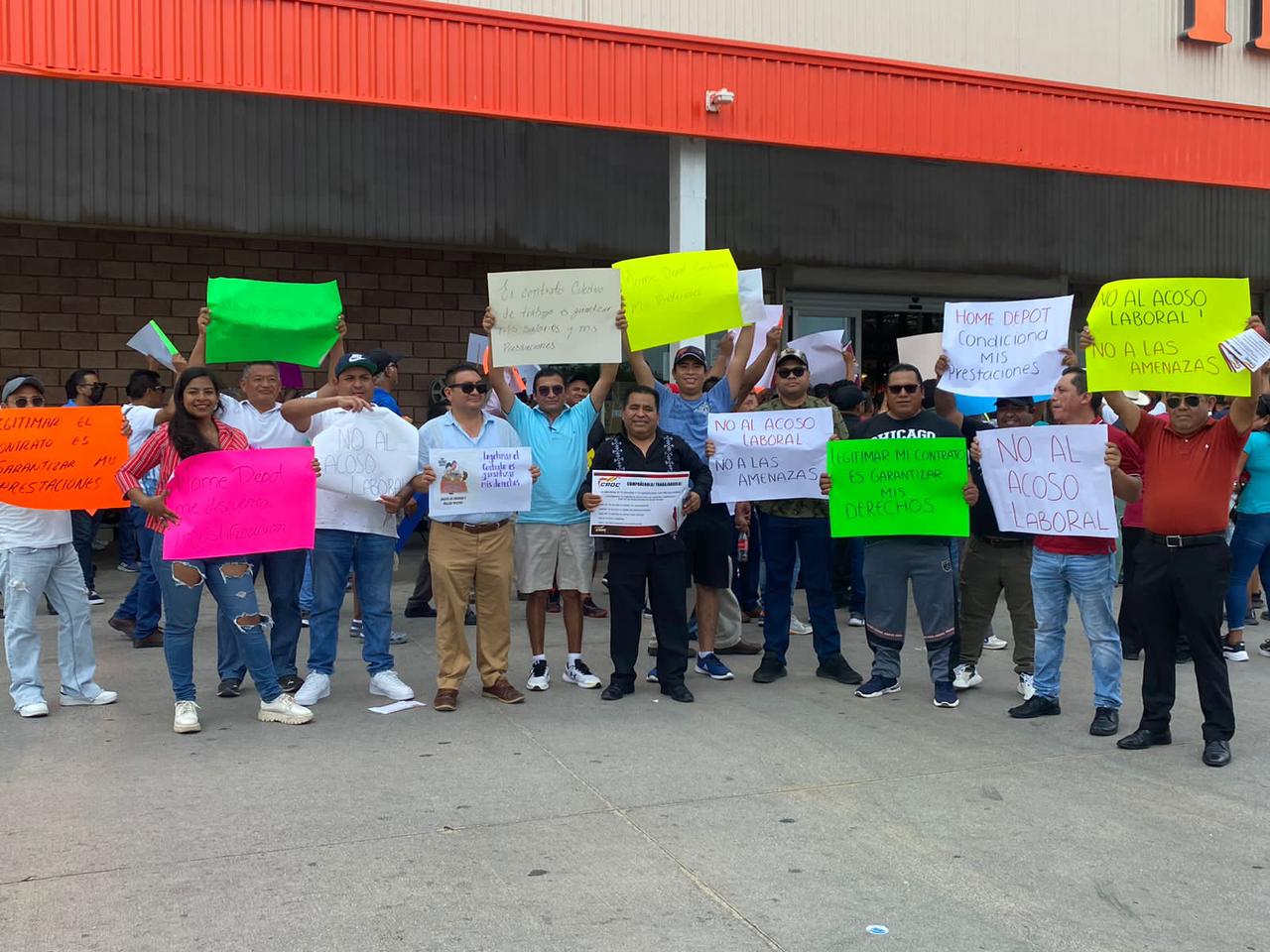 Trabajadores de Home Depot exigen respeto a sus derechos laborales ...