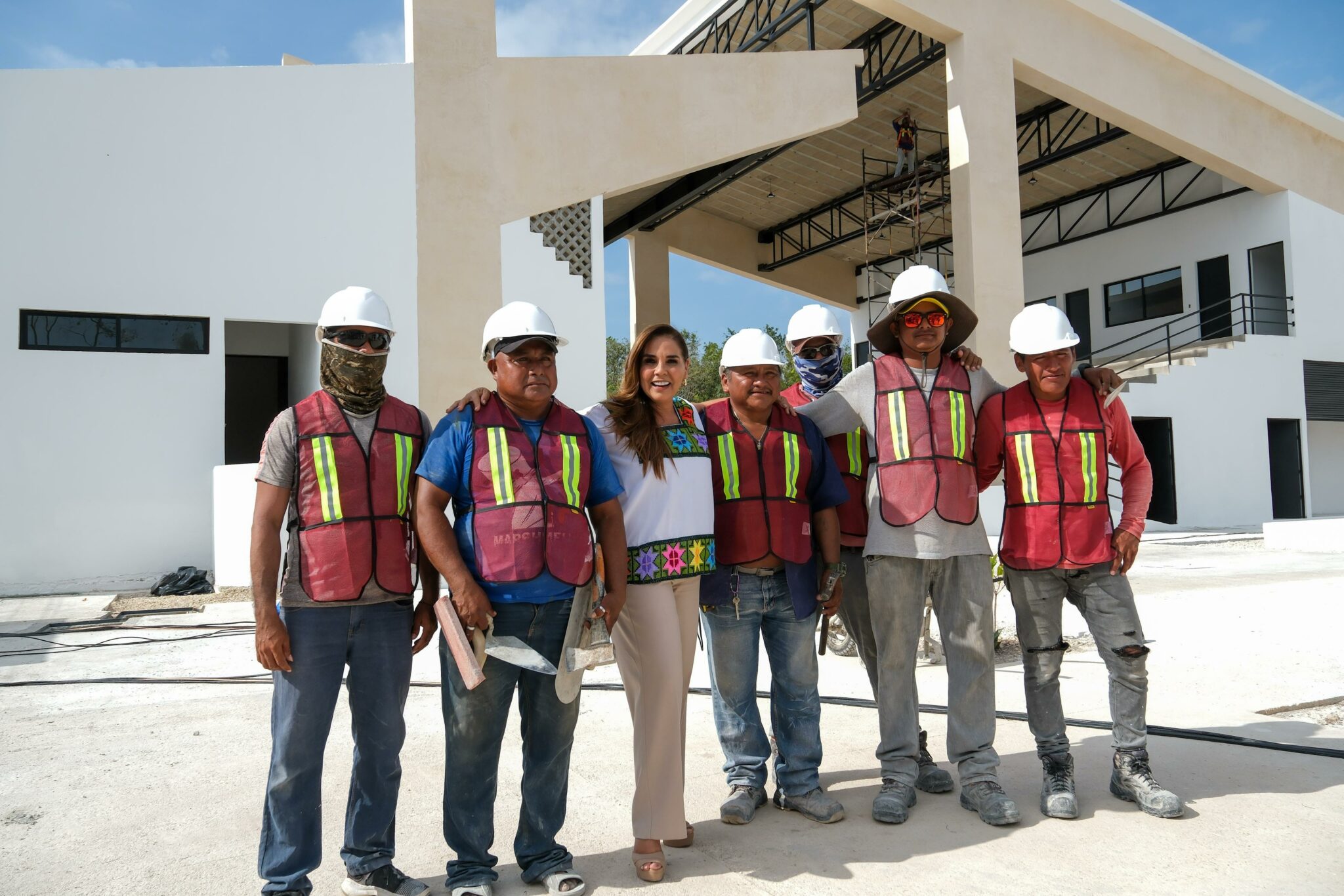 Anuncian construcción de nuevo FARO en Playa del Carmen; Mara Lezama ...