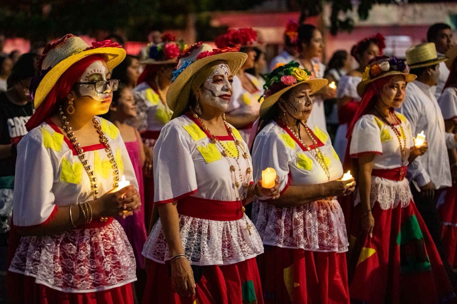 Janal Color y tradición en el Janal Pixan de Playa del Carmen